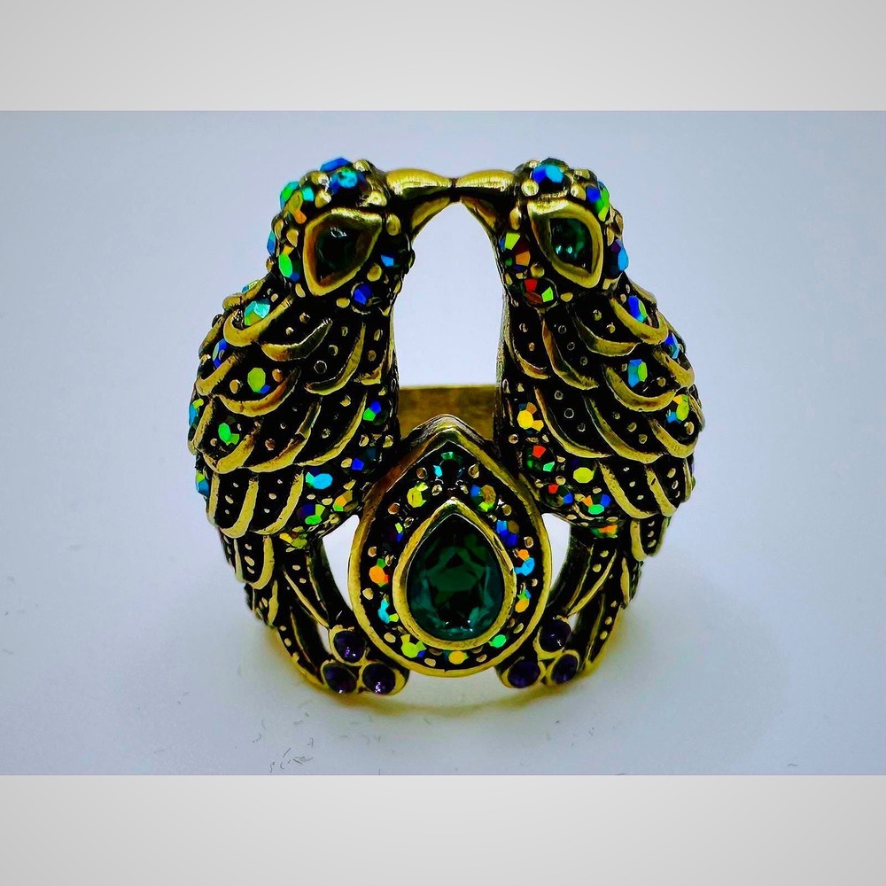 Limited Edition Disney's Maleficent Heidi Daus Ravishing Raven Crystal Ring S:6